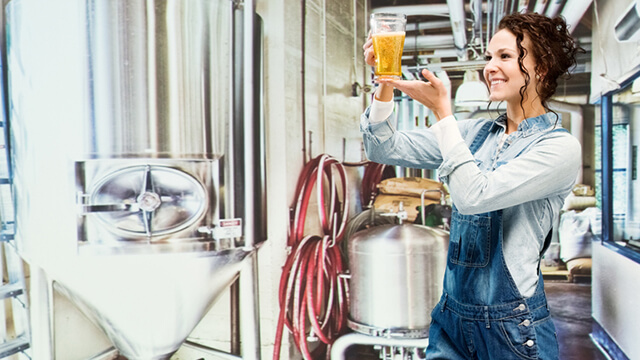 Female craft brewer 640x360