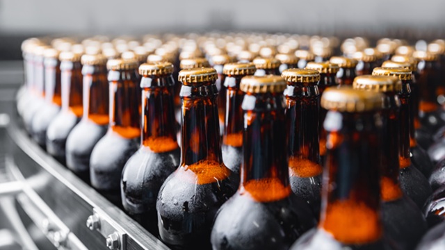 beer-bottles-on-conveyor-belt.jpg